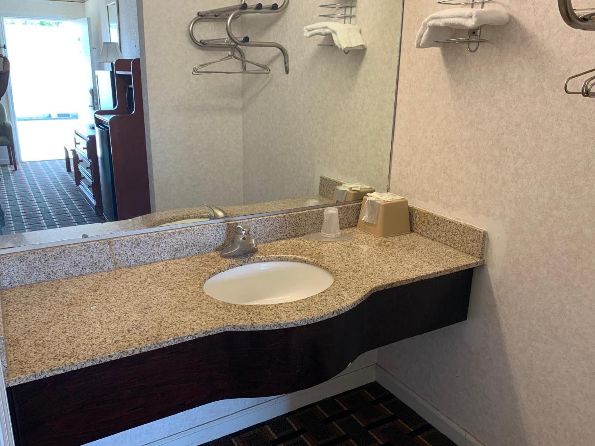 Heritage Inn Cleveland Kültér fotó